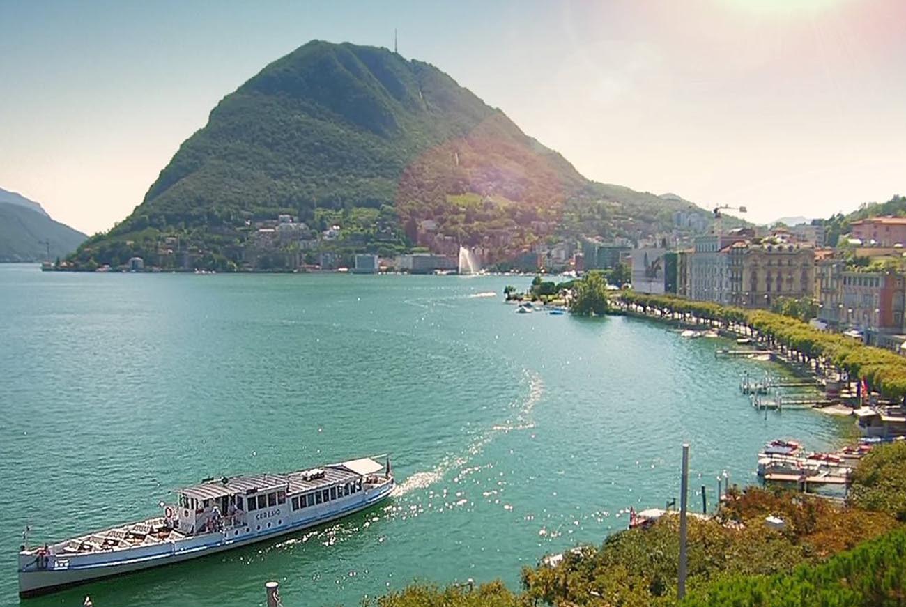 Battello sul Lago di Lugano